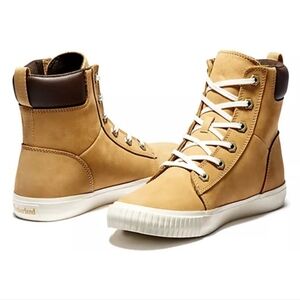 TIMBERLAND Skyla Bay 6 IN Leather Lace-Up Boots / Color Wheat Nubuck